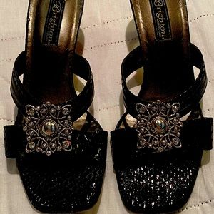 Brighton “Tempt” Black Sandals W9